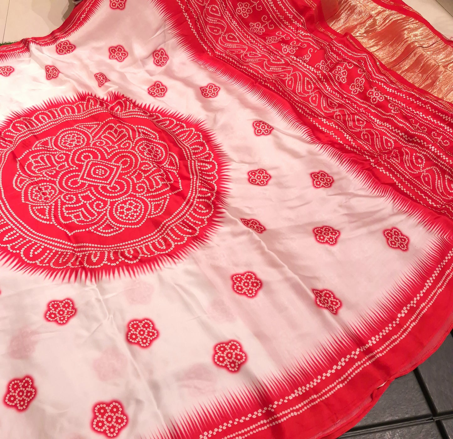 Crepe Satin Silk with Bandini