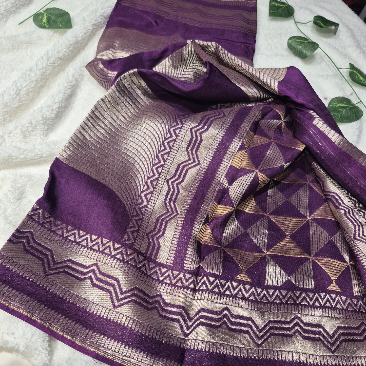 Pure Banarasi munga silk with allover designer weaving