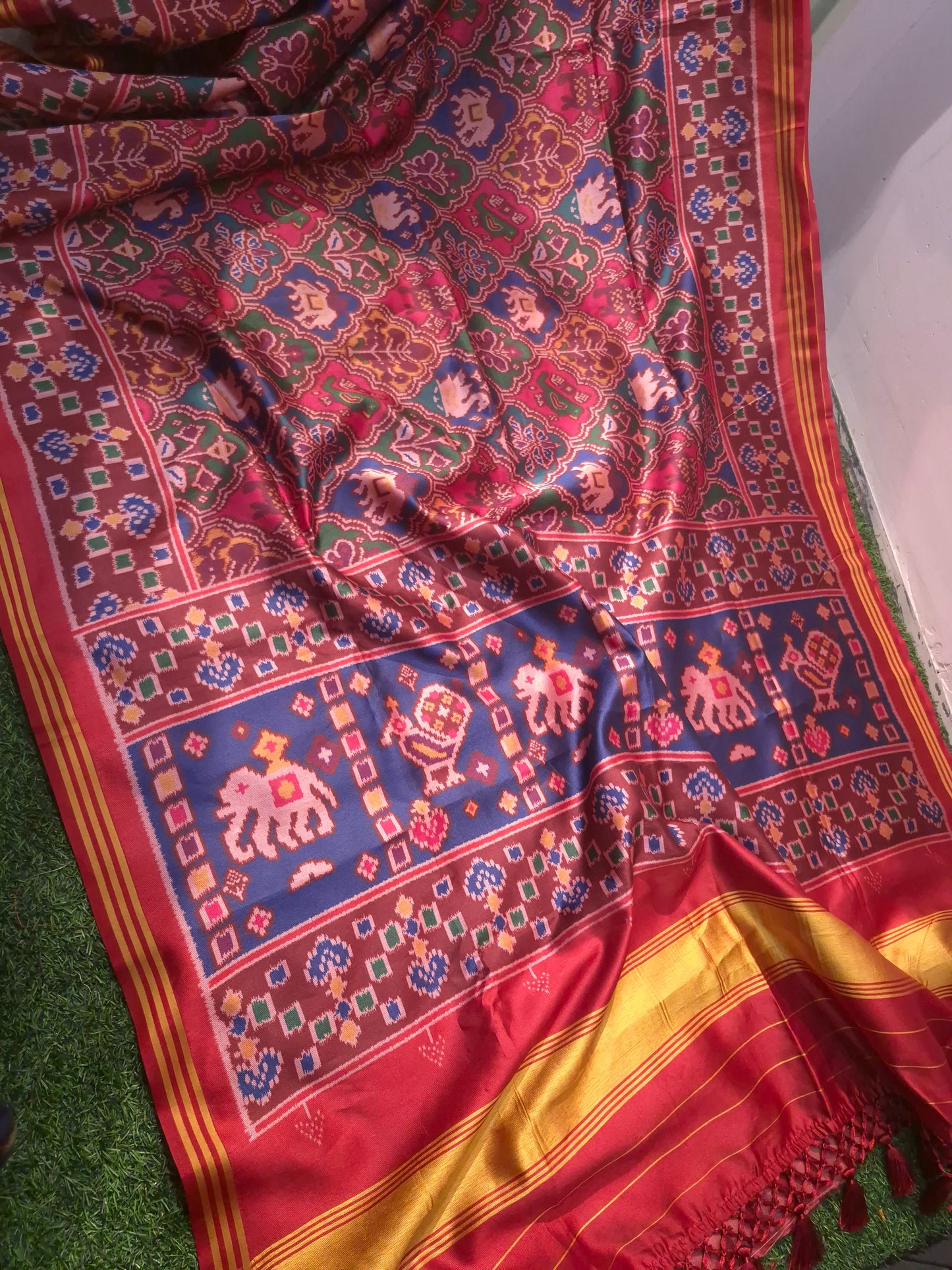 Semi Patola saree