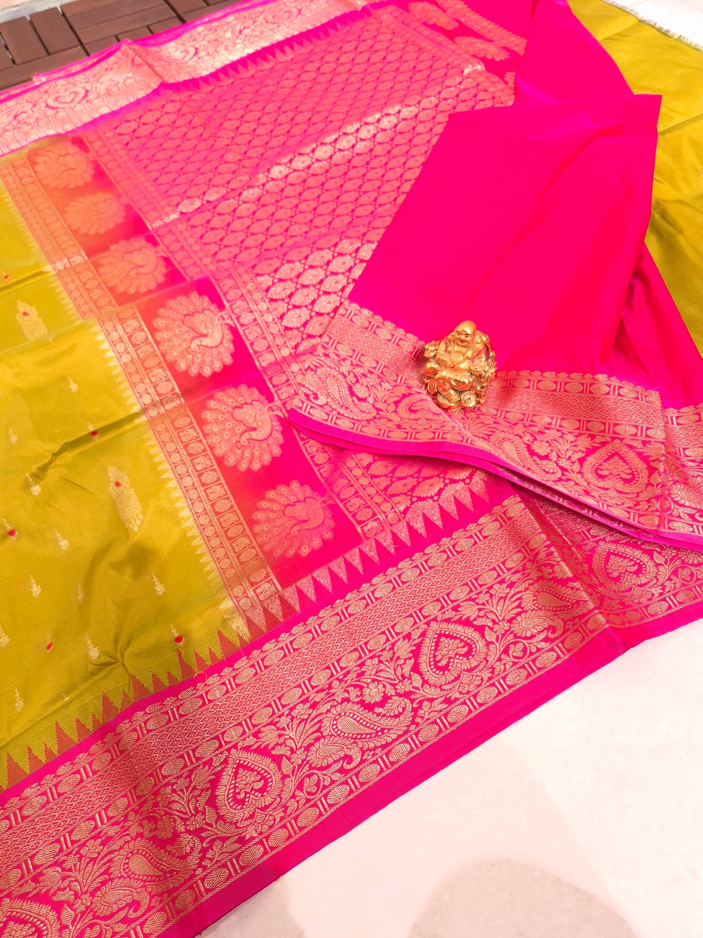 Elegnat Yellow n Pink Narayanapet pattu saree with traditional borders and rich pallu