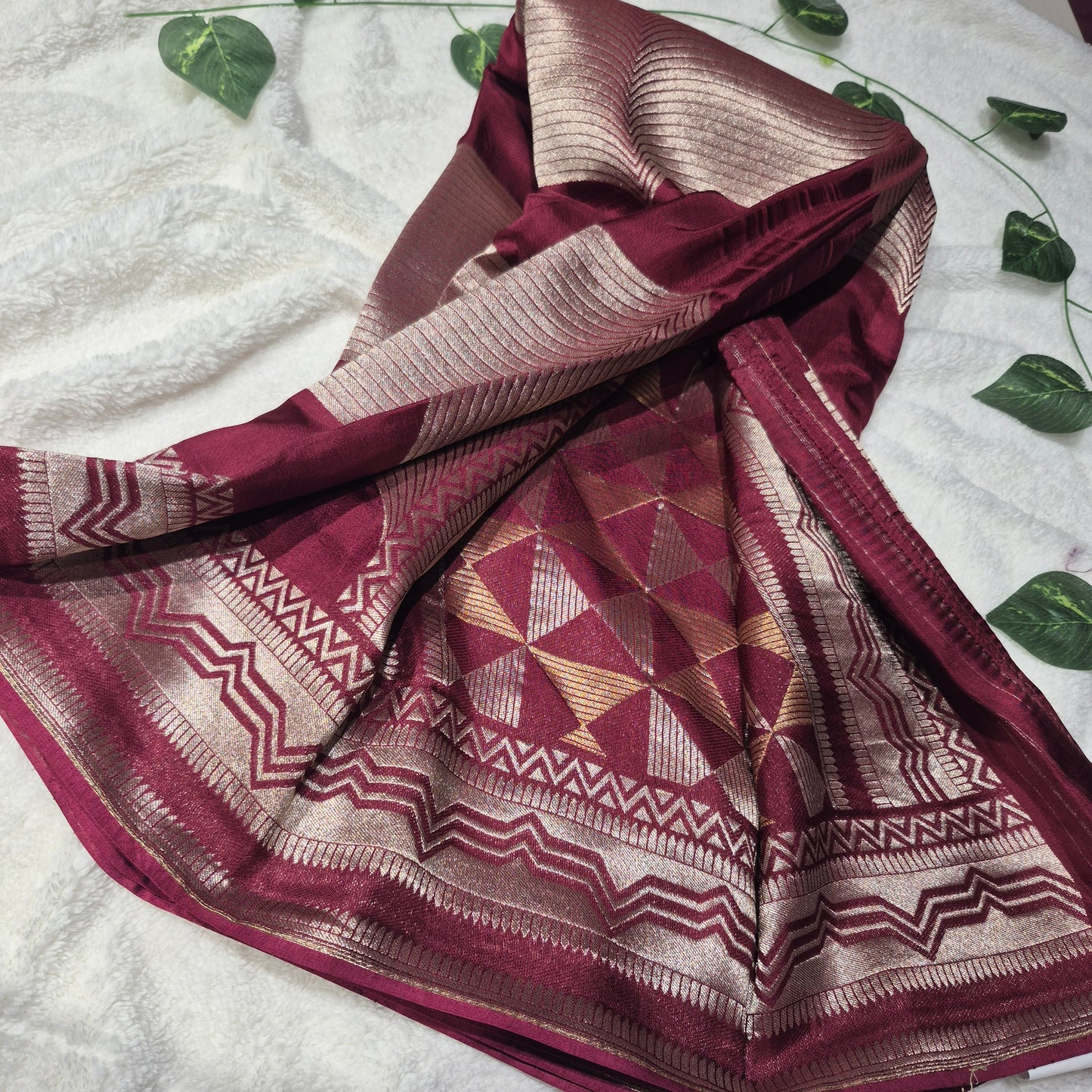 Pure Banarasi munga Silk with allover designer weaving
