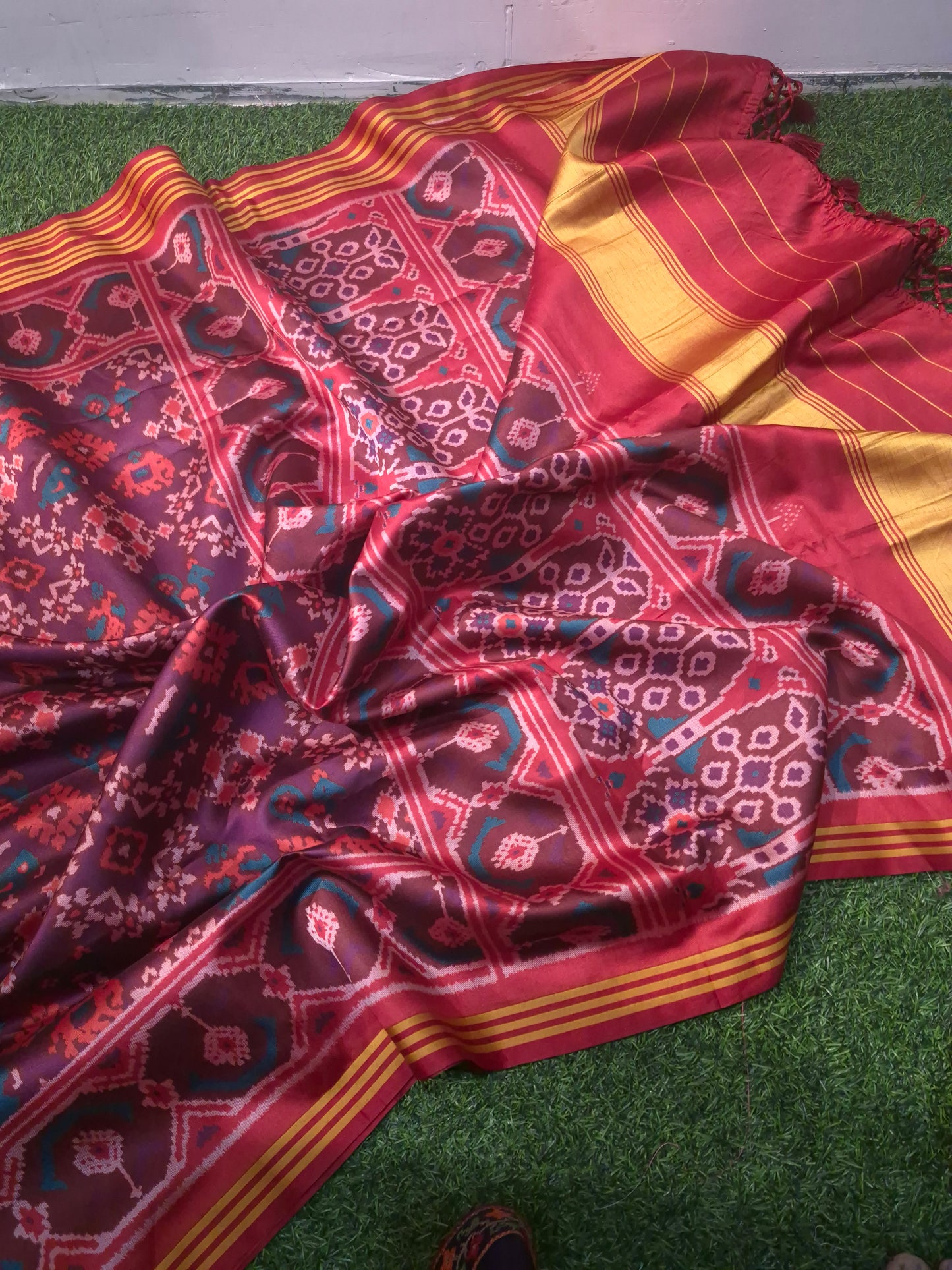 Semi patola saree