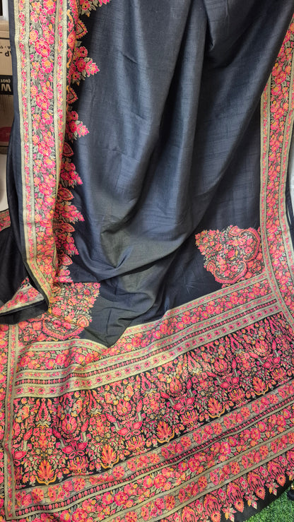 Black Colour Tussar dupion Silk Saree with beautiful tanjore Prints