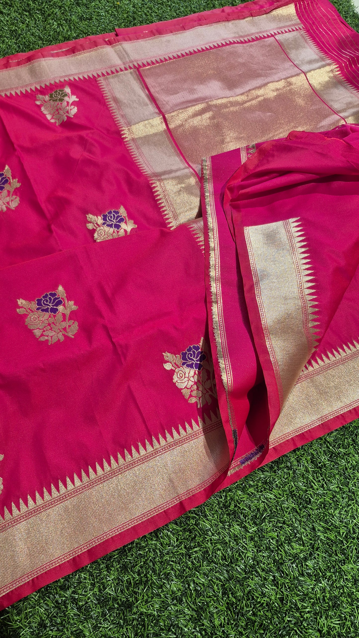 Exclusive Traditional Banarasi Silk Saree with Meena weaving butis along with grand pallu