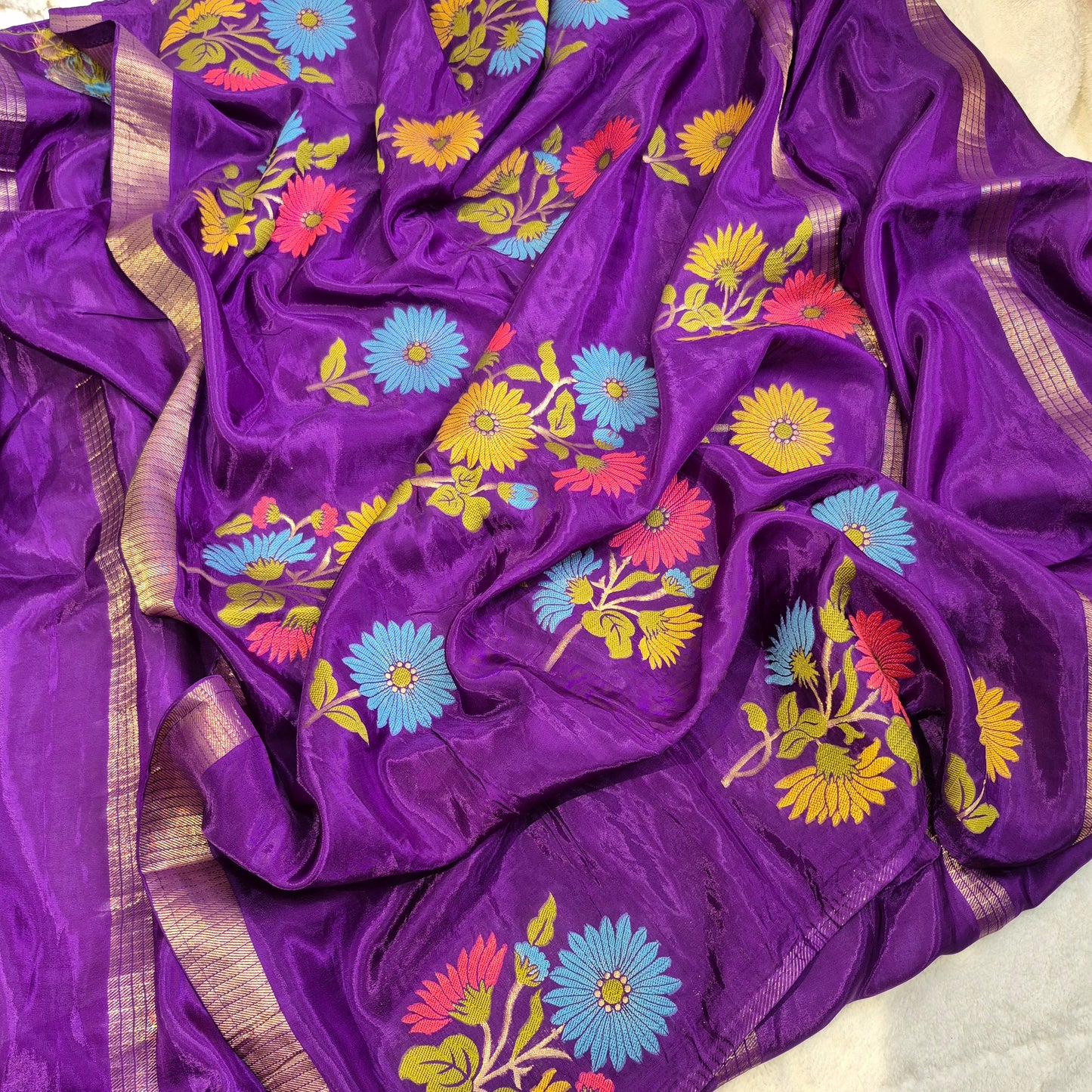 Premium quality Munga Crepe Silk Saree